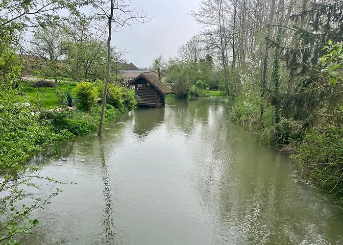 Maison Colette Bed & Breakfast